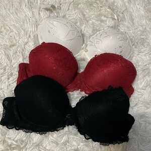 Padded strapless bras bundle